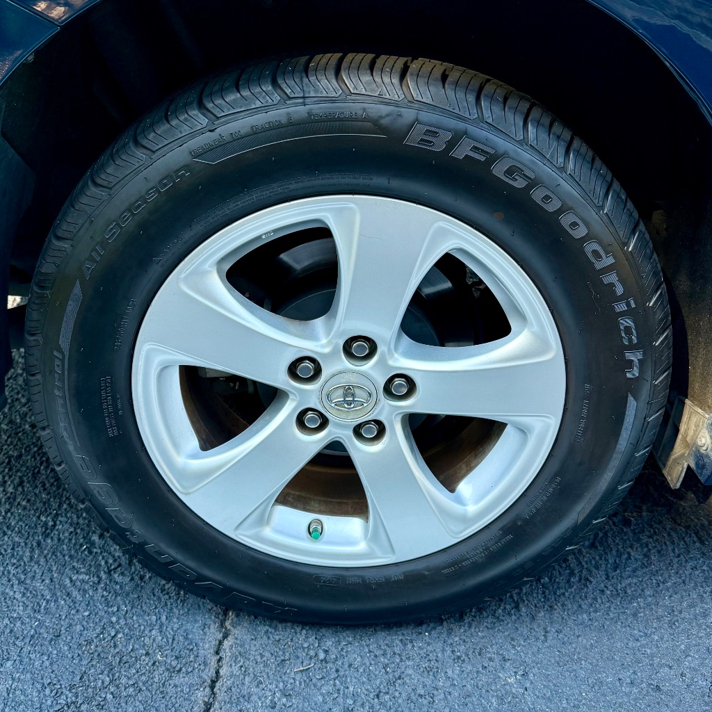 2011 Toyota Sienna LE - Photo 18