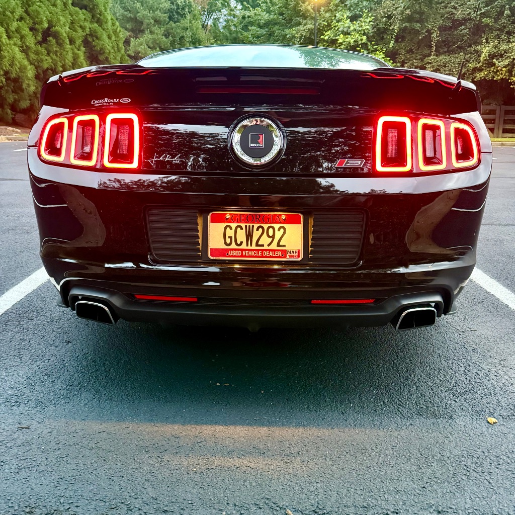 2014 Ford Mustang GT Premium - Photo 10